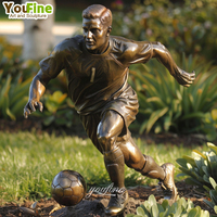 Statue de footballeur en bronze grandeur nature, fabriquée sur mesure par YouFine Factory, statue de légende du football faite à la main, décoration de jardin extérieur, club sportif
