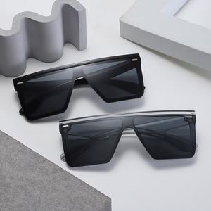 Firstsense Moda Personalidad Gama alta Una pieza Marco grande Gafas de sol con protección solar Gafas de Sol de estilo europeo y americano - Product Image 3