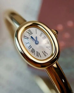 นาฬิกาควอตซ์สำหรับผู้หญิงตัวเรือนโค้งมนแบบเรียบง่ายกันน้ำสีทอง - Product Image 4