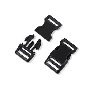 Hebilla Ajustable de Plástico para Accesorios de Bolsos, Diseño Fácil de Usar, Color Negro - Product Image 1