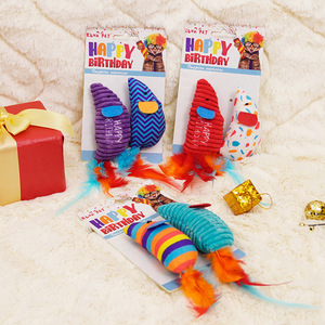 Juguete de Peluche para Gatos con Plumas, Interactivo, para Masticar, Feliz Cumpleaños - Product Image 1
