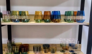 Prix d'usine Design moderne Tasses à expresso à <span class=keywords><strong>double</strong></span> <span class=keywords><strong>paroi</strong></span> en <span class=keywords><strong>verre</strong></span> borosilicate de haute qualité 250 ml Sans BPA Vaisselle écologique pour le <span class=keywords><strong>latte</strong></span> - Product Image 5