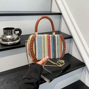 Fashionable Lady's Style Handbag. With a Chain. Made of High-quality PU Material in a <b>square</b> Shape.6216 - Product Image 4