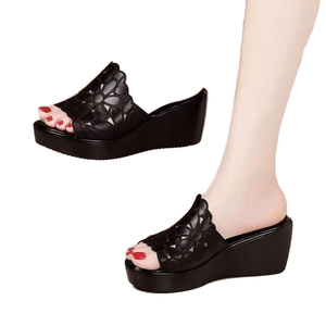 Sandalias de cuña de moda para mujer, de verano y primavera, para exteriores, con punta abierta, cómodas, de piel sintética, con suela blanda, huecas, que aumentan la altura - Product Image 1