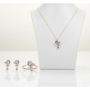 Collar con colgante de oro de 18 quilates con amatista, diamante y piedra lunar, diseño floral de flor de lila, joyería fina para seres queridos - Product Image 1