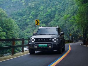 Jetour shanhai <span class=keywords><strong>T2</strong></span> 2025 C-DM 206KM 1.5t 4WD Hoang Dã phiên bản mới xe PHEV - Product Image 4