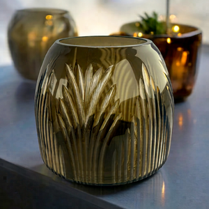 Porte-bougie moderne en verre doré avec motif de feuille gravé, résistant à la chaleur, décoration d'intérieur - Product Image 1