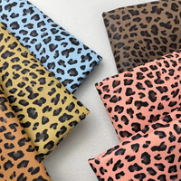 Cuir vegan en peau de léopard gaufré imprimé animal pour étui de téléphone sac à main