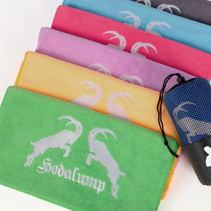 Serviette de golf durable absorbant la sueur Serviette de rallye noire Promo Serviettes de publicité promotionnelles d'affaires de cadeau pas cher - Product Image 2