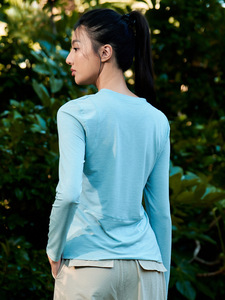 Automne Hiver <span class=keywords><strong>Randonnée</strong></span> En Plein Air Trekking Évacuation De L'humidité Laine Mérinos <span class=keywords><strong>T</strong></span>-<span class=keywords><strong>shirt</strong></span> À Manches Longues Pour Femmes - Product Image 2