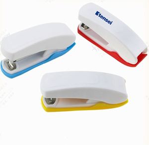 Mini Agrafeuse PVC Personnalisée avec Logo Imprimé - Ensemble Multicolore Sans Effort pour Fournitures Scolaires - Product Image 2