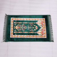 Vente en gros Tapis de prière épais et doux en Turquie Tapis de prière rembourré en relief Raschel Islam musulman islamique