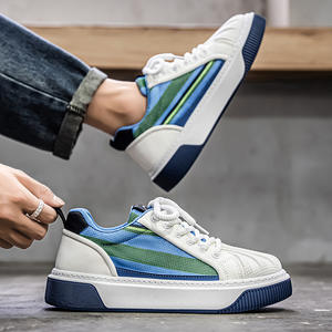 Zapatos de hombre de nuevo estilo con parte superior de malla transpirable, zapatillas blancas para adolescentes, zapatillas casuales de suela gruesa a la moda. - Product Image 3