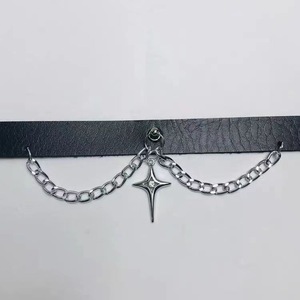 Collar choker punk oscuro con estrella de cuatro puntas y cruz, estilo retro para mujer, con logotipo grabado en relieve. - Product Image 3