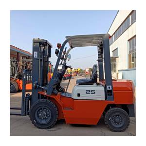 EPA EURO5 <b>Engine</b> <b>Lifting</b> 5 Meters Telescopic 3 Ton 3.5ton 3 Ton All Terrain - Product Image 3