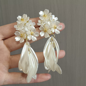 ต่างหูเจ้าสาวแบบพู่ยาวสำหรับผู้หญิงลายดอกมะลิดอกไม้สวยเก๋ - Product Image 2