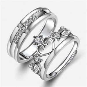 Elegante anello a corona unisex dal design minimalista, gioielli alla moda per tutti i giorni - Product Image 1
