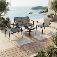 Ensemble de salon de jardin moderne 4 pièces en acier avec sièges en maille respirante et accoudoirs imitation bois pour l'extérieur