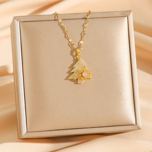 Collar de Moda con Colgante de Árbol de Navidad Dorado, Unisex, Giratorio, con Circonita Cúbica, Cadena de Acero de Titanio para Clavícula, Estilo Festivo - Product Image 3