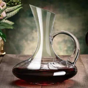 Hand Blown Lead-free Crystal Glass 1500ml Heart Shaped Red Wine Carafe Decanter