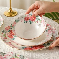 Service à thé et à café en porcelaine Rose de la série Flower Shadow, vaisselle de luxe pour la maison avec assiettes, bols, tasses et support à gâteau pour banquets et fêtes
