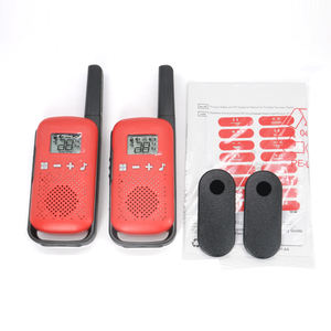Set de Walkie Talkies UHF Programables sin Licencia para Niños, Alcance de 4 km, Diseño Rojo Resistente, Uso Familiar al Aire Libre - Product Image 6