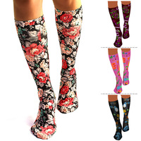 KTS450 OEM Conception Personnalisée Nouveauté Sports de Plein Air Compression Imprimé Chaussettes Coton Polyester Blanc Sublimation de la teinture Impression Chaussettes
