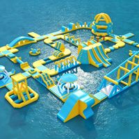 Piscine gonflable pour enfants et adultes en PVC pour parc aquatique extérieur avec toboggan gonflable et parcours d'obstacles