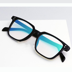 Lunettes de vue S&H Modèle 005, style sport, monture rectangulaire noire, pour myopie et daltonisme, en polycarbonate, protection UV400, universelles pour adultes - Product Image 5
