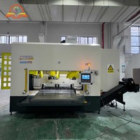 Scie à onglet à double lame 8 axes avec lame diamantée de 650 mm pour la découpe de poutres anti-collision, machine de sciage circulaire entièrement automatique