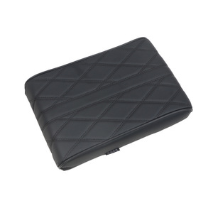 Cuscinetto Protettivo in Pelle per Bracciolo Anteriore Auto, Scatola Portaoggetti, Poggiagomito, Accessori Interni Sportivi - Product Image 4