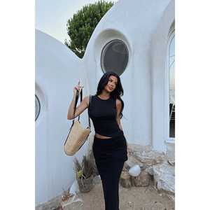 Conjunto Casual Negro Básico con Estampado Decorativo - Product Image 6