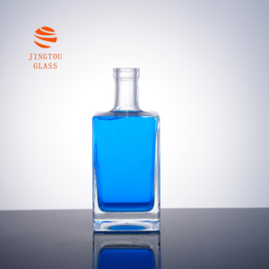 Bottiglia di Vino in Vetro Trasparente Personalizzabile da 700 ml con Collo Filettato, Adatta per Whisky, Vodka <span class=keywords><strong>e</strong></span> Vino - Product Image 2