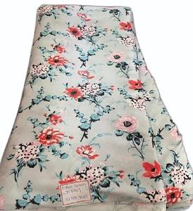 Tela de Lujo para Ropa de Dormir y de Estar por Casa, Satén Japonés Estampado de 90 GSM para Confección de Prendas y Vestidos - Product Image 1