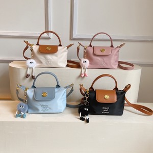 Sac bandoulière mini <span class=keywords><strong>pour</strong></span> <span class=keywords><strong>femme</strong></span>, modèle 2026, nouveau, populaire en ligne, léger, <span class=keywords><strong>pour</strong></span> téléphone portable - Product Image 1