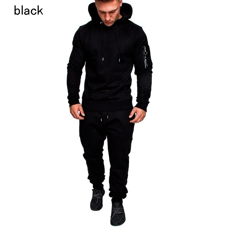 Ensembles de jogging noirs