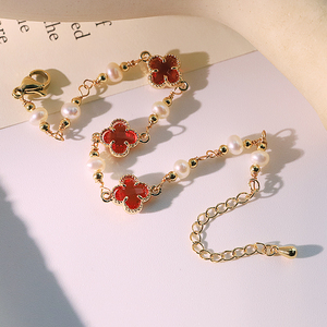 Bracciale con Perle di Trifoglio Rosso e Perline di Rame, Design Artigianale, Bracciale Classico, Regalo, Accessorio Gioiello da <span class=keywords><strong>Donna</strong></span> per Banchetti GB1267B - Product Image 2