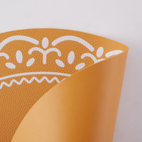 Set de table rond à imprimé ethnique orange, en similicuir imperméable, pour la maison, la cuisine, l'hôtel, vente en gros personnalisée