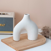 Vas Bunga Keramik Mini Minimalis Nordik Putih SE7ART Desain Art Deco Finishing Matte untuk Dekorasi Rumah