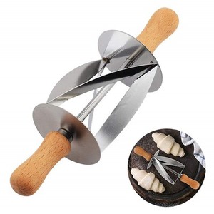 Rouleau à croissants en acier inoxydable, coupe-pâte à croissants, vente chaude - Product Image 1