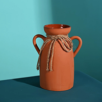 Vase en céramique de terre cuite rouge Vase bouteille de fleurs en terre cuite à double poignée avec corde