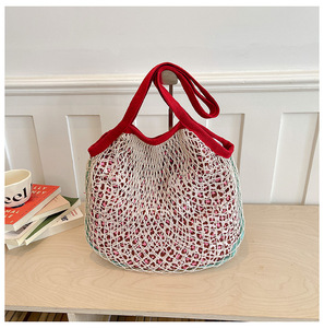 Bolso bandolera reversible a cuadros con bordado de manzana, un bolso de hombro versátil para mujer - Product Image 1