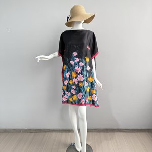 Châle de <span class=keywords><strong>plage</strong></span> en satin pour vacances d'été transfrontalières, protection solaire, couverture de <span class=keywords><strong>plage</strong></span> fluide, <span class=keywords><strong>kimono</strong></span> long en satin soyeux - Product Image 3