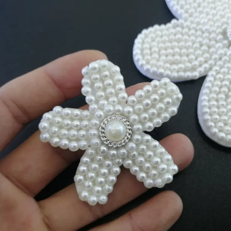 Adesivo de plástico branco DIY para roupas acessórios de pérola tecido artesanal em tecido pérola flor