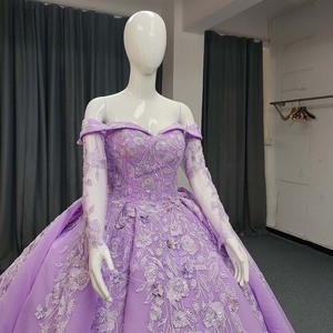 ANY215 Robe de soirée élégante, coupe cœur, taille naturelle, style vintage, ornée de perles et de broderies florales en cristal, avec traîne chapelle - Product Image 3