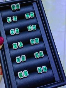 18K White Solid <strong>Gold</strong> Stud Natural <strong>Emerald</strong> Gemstone <strong>Earrings</strong> - Product Image 3