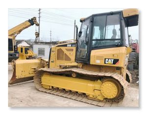 Caterpillar CATD5K a utilisé le bulldozer Excellentes performances et confort Le bulldozer CATD5K est un prix bas pour vendre des bulldozers d'occasion - Product Image 1