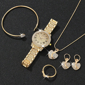 Wholesale Diamond Women's Watch Set Alloy Fashion High-end Sense <strong>Roman</strong> Pattern Jewelry Quartz Watch Set for Women - Product Image 4