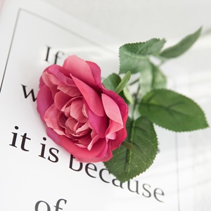Rose artificielle CallaFloral, branche unique, rose rouge, tissu tissé, décoration de mariage - Product Image 3