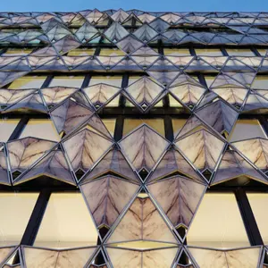 Cam duvarlı yüksek binalar Togen dekoratif dijital baskı camı